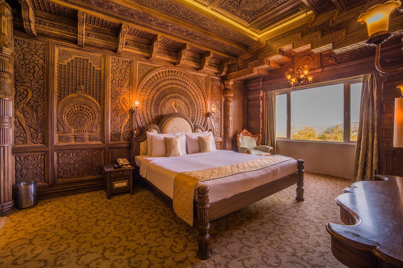 Ramoji Film City- Sitara Luxury Hotel Pedda Ambarpet Dış mekan fotoğraf