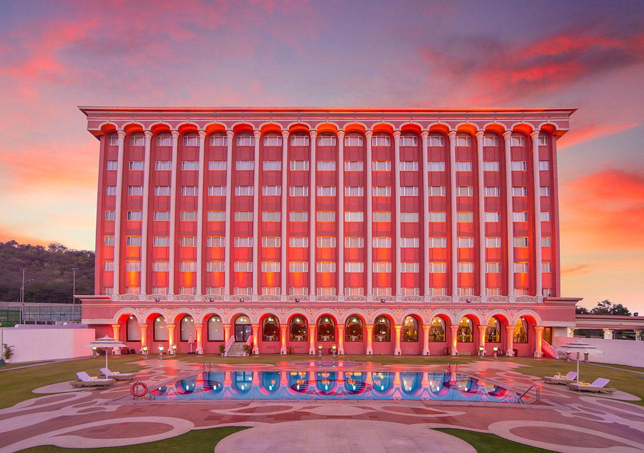 Ramoji Film City- Sitara Luxury Hotel Pedda Ambarpet Dış mekan fotoğraf