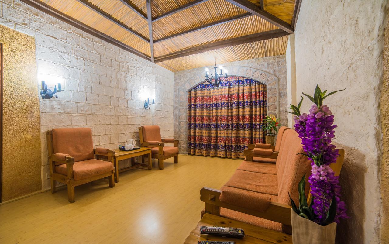 Ramoji Film City- Sitara Luxury Hotel Pedda Ambarpet Dış mekan fotoğraf