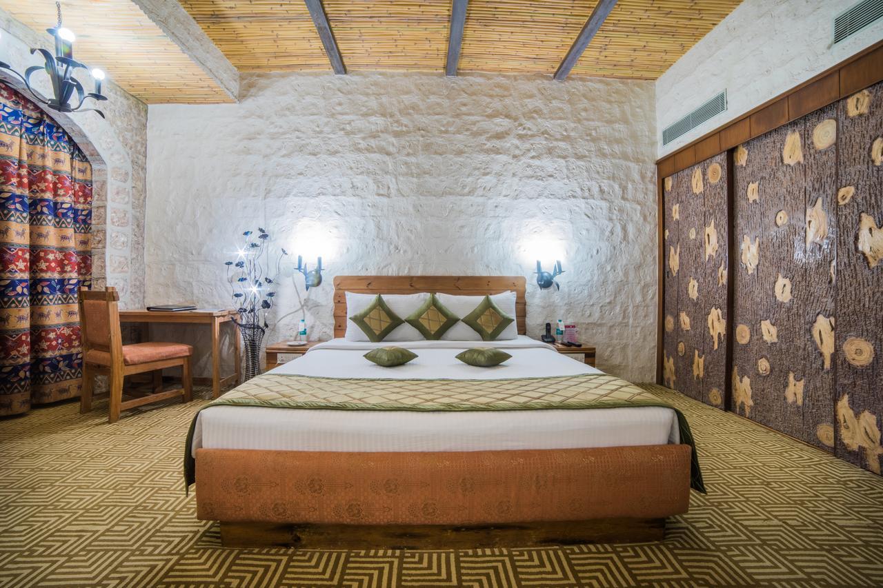 Ramoji Film City- Sitara Luxury Hotel Pedda Ambarpet Dış mekan fotoğraf