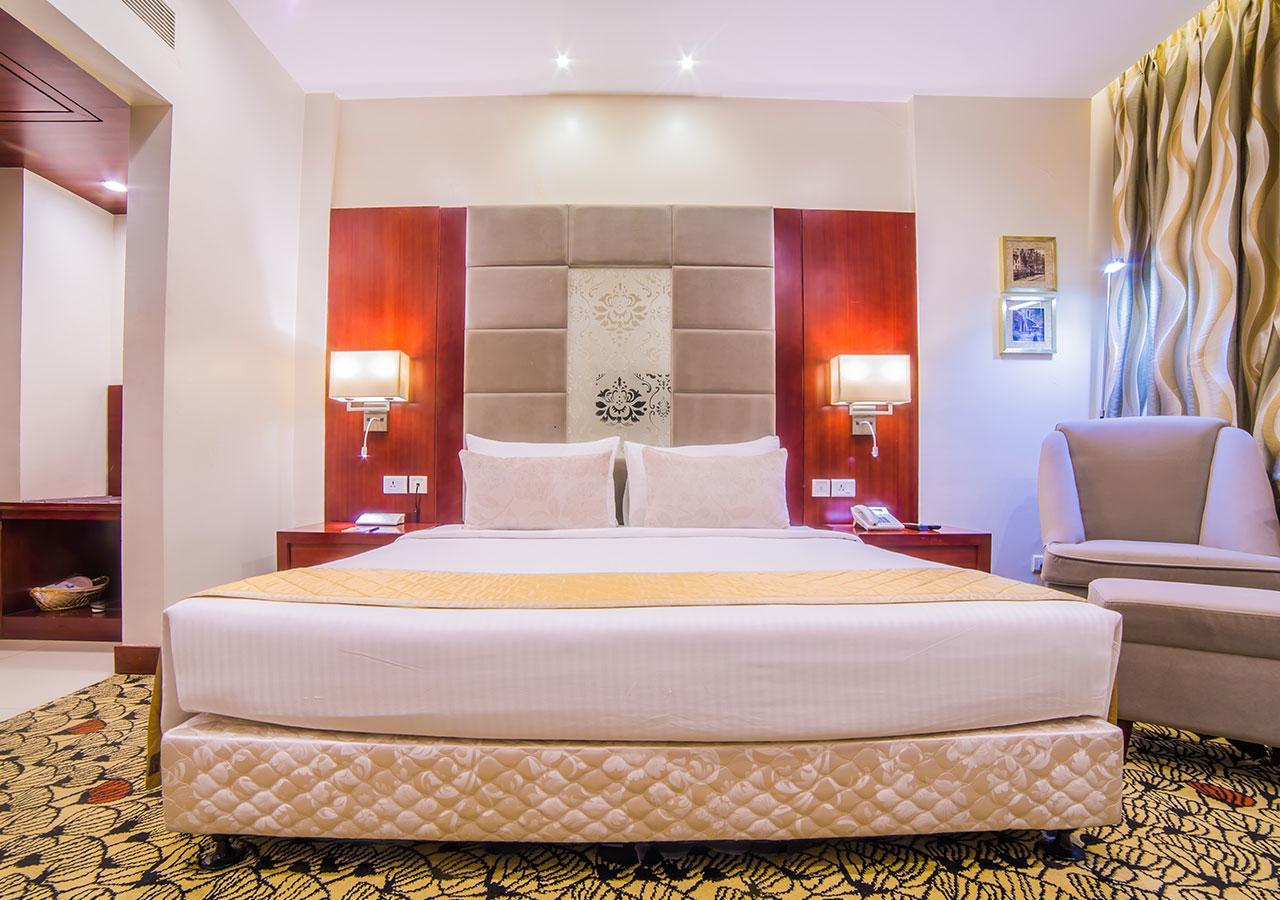 Ramoji Film City- Sitara Luxury Hotel Pedda Ambarpet Dış mekan fotoğraf